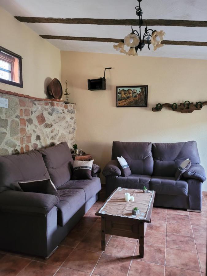 Casas Rurales El Cerro Y El Cerezo นาวากอนเซโค ภายนอก รูปภาพ